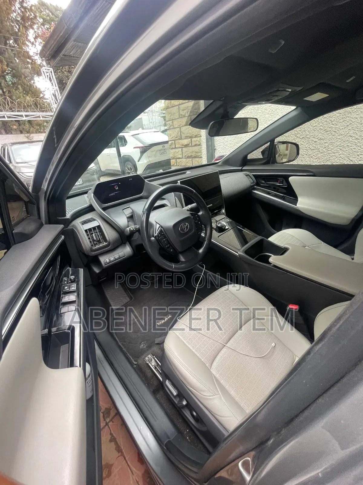 Toyota bZ4X 2024 Gray