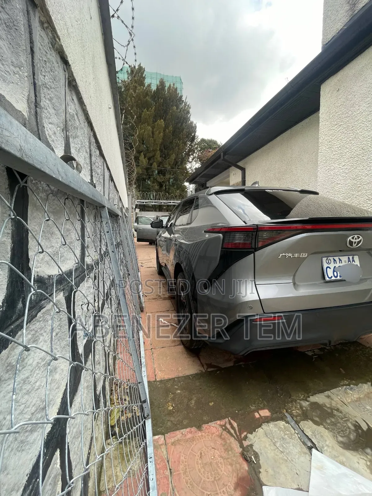 Toyota bZ4X 2024 Gray