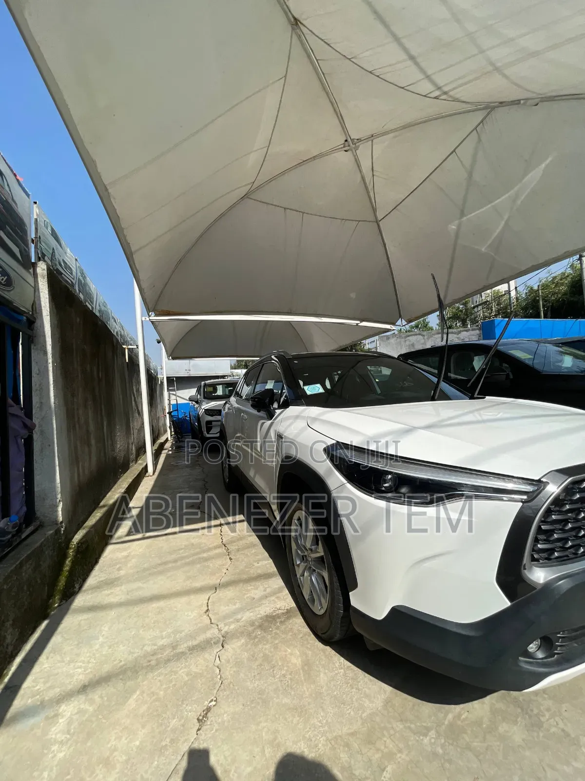 Toyota Corolla Cross Hybrid 2023 White
