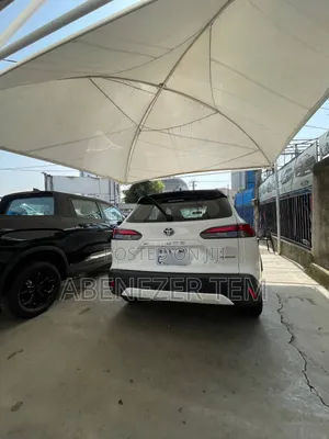Toyota Corolla Cross Hybrid 2023 White