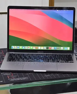 New Laptop Apple MacBook Pro 2020 M1 16GB Apple M1 Pro SSD 512GB