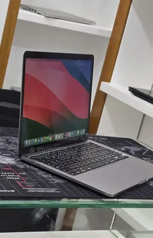 New Laptop Apple MacBook Pro 2020 M1 16GB Apple M1 Pro SSD 512GB