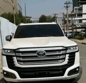 New Toyota Land Cruiser 2025