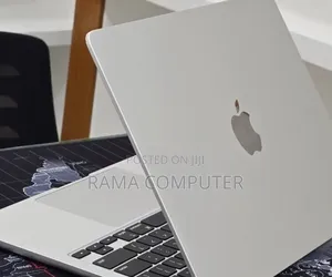 New Laptop Apple MacBook Air 2024 M3 16GB Apple M3 SSD 256GB