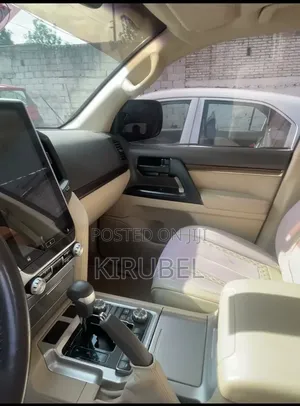 Toyota Land Cruiser 2019 Silver