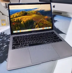 New Laptop Apple MacBook Air 2019 8GB Intel Core i5 SSD 128GB