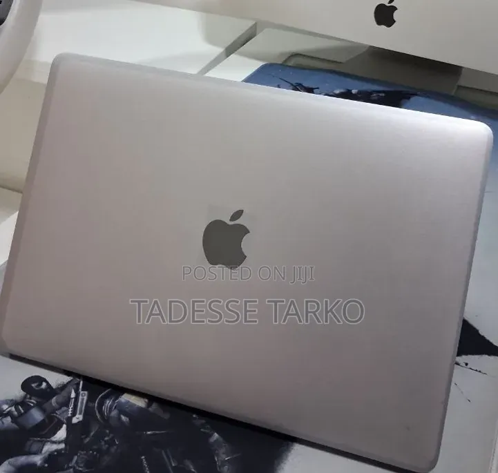 New Laptop Apple MacBook Air 2019 8GB Intel Core i5 SSD 128GB