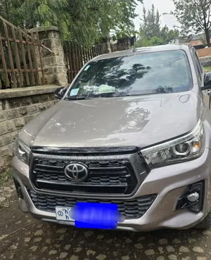 Toyota Hilux 2019 Beige