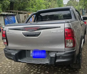 Toyota Hilux 2019 Beige