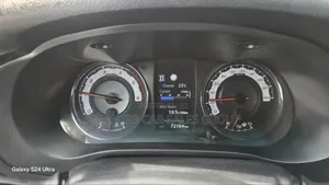 Toyota Hilux 2019 Beige