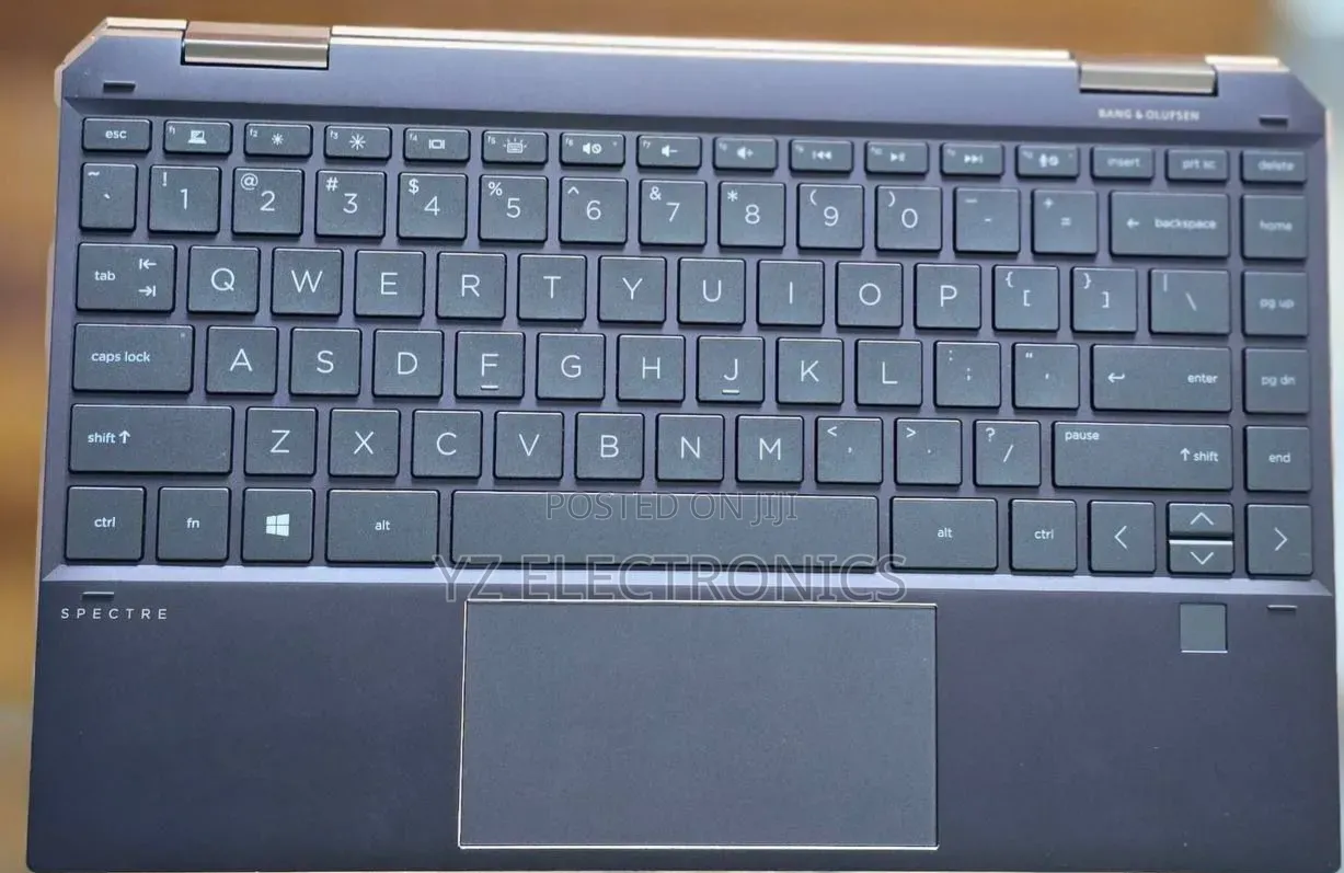 New Laptop HP Spectre 16GB Intel Core i7 SSD 1T