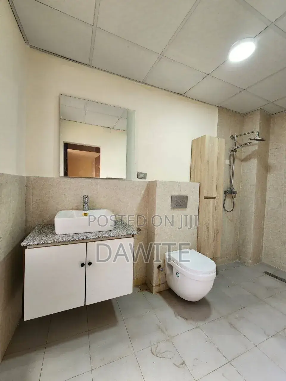 Furnished 5bdrm Apartment in የግል, Bole for sale