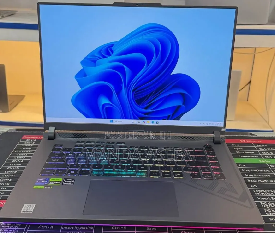 New Laptop Asus ROG Strix G16 G614 16GB Intel Core i9 SSD 1T