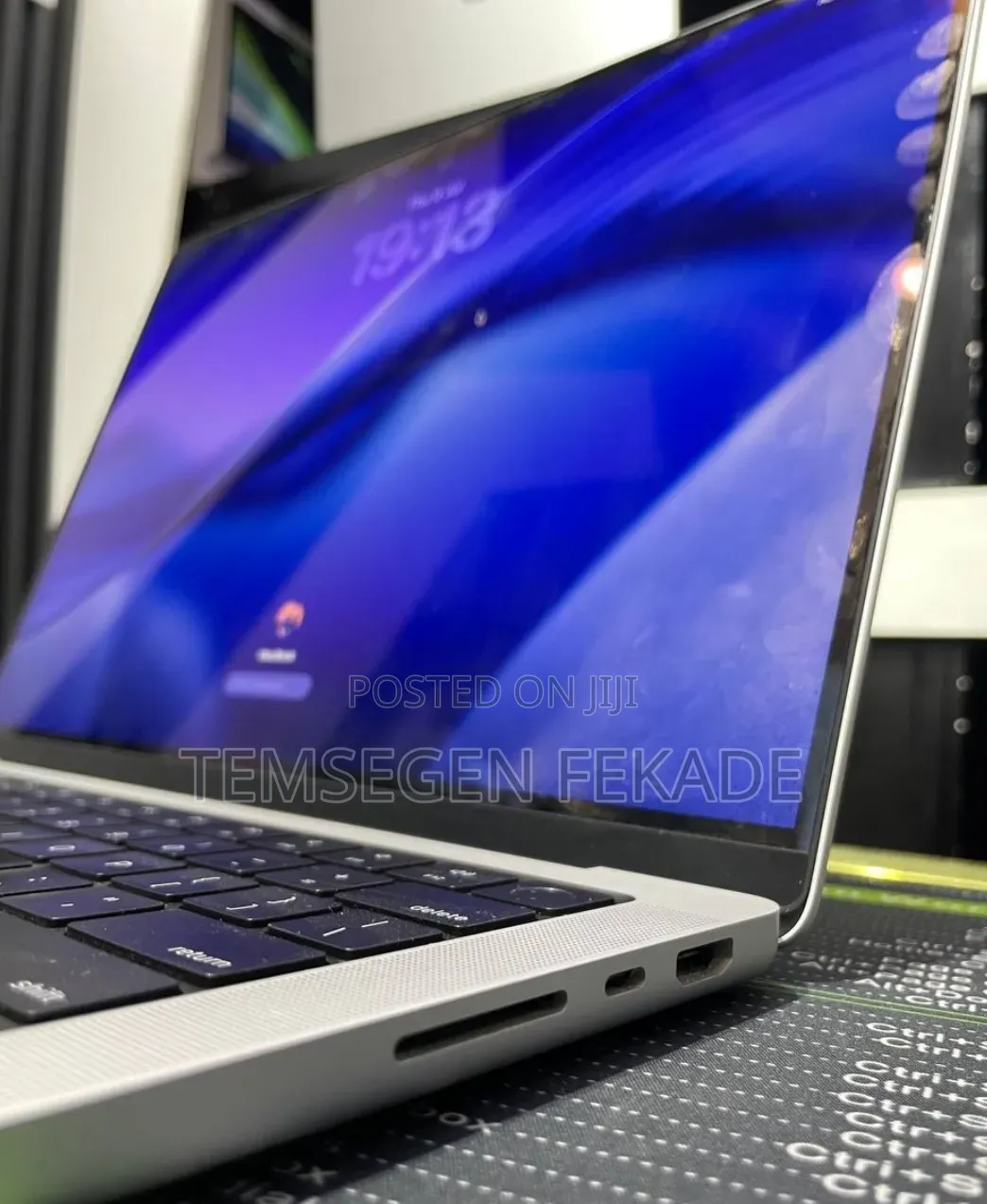 New Laptop Apple MacBook Pro 2021 M1 16GB Apple M1 Pro SSD 512GB