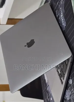 New Laptop Apple MacBook Pro 2020 M1 16GB Apple M1 Pro SSD 512GB