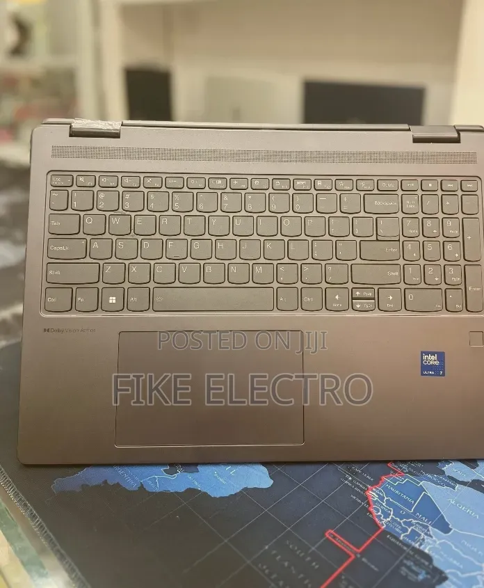 New Laptop Lenovo Yoga 7i 16GB Intel Core Ultra 7 SSD 512GB
