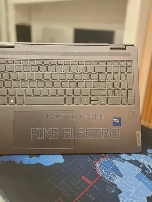 New Laptop Lenovo Yoga 7i 16GB Intel Core Ultra 7 SSD 512GB