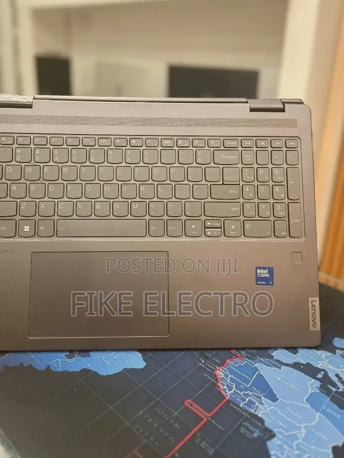 New Laptop Lenovo Yoga 7i 16GB Intel Core Ultra 7 SSD 512GB