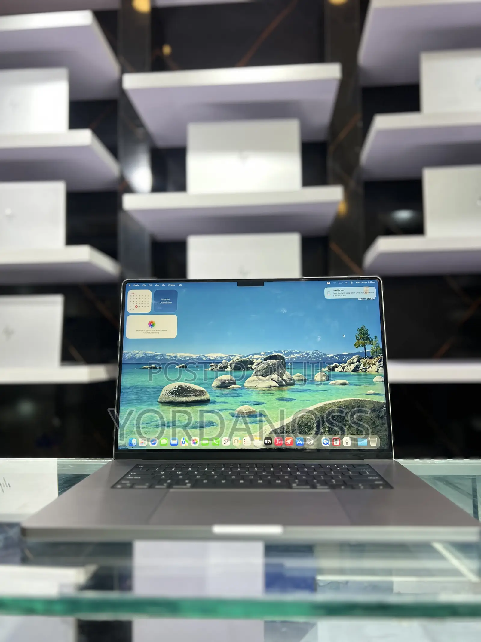 New Laptop Apple MacBook Pro 2021 M1 32GB Apple M1 Pro SSD 512GB