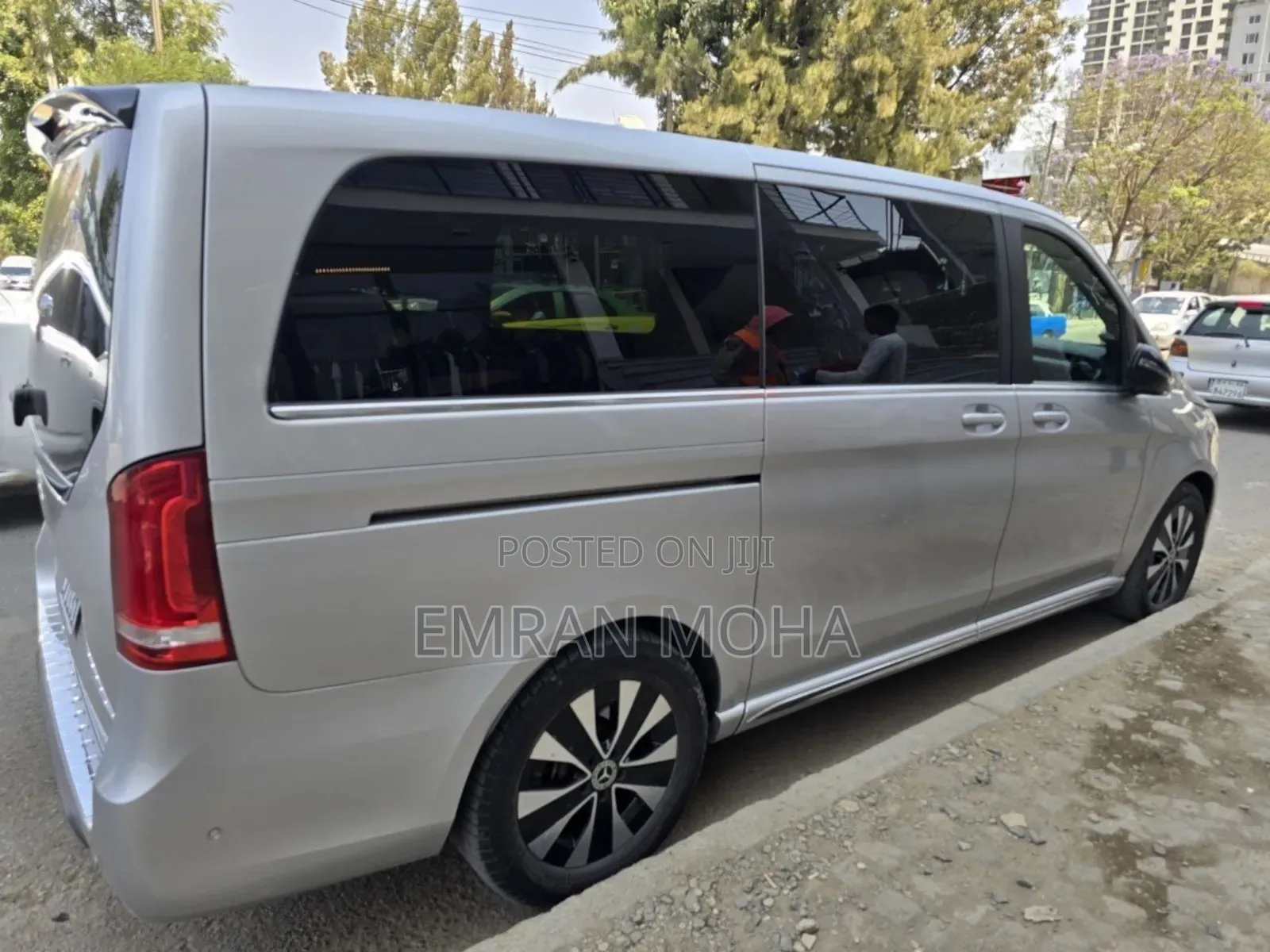 Mercedes-Benz V-Class 2023 Silver