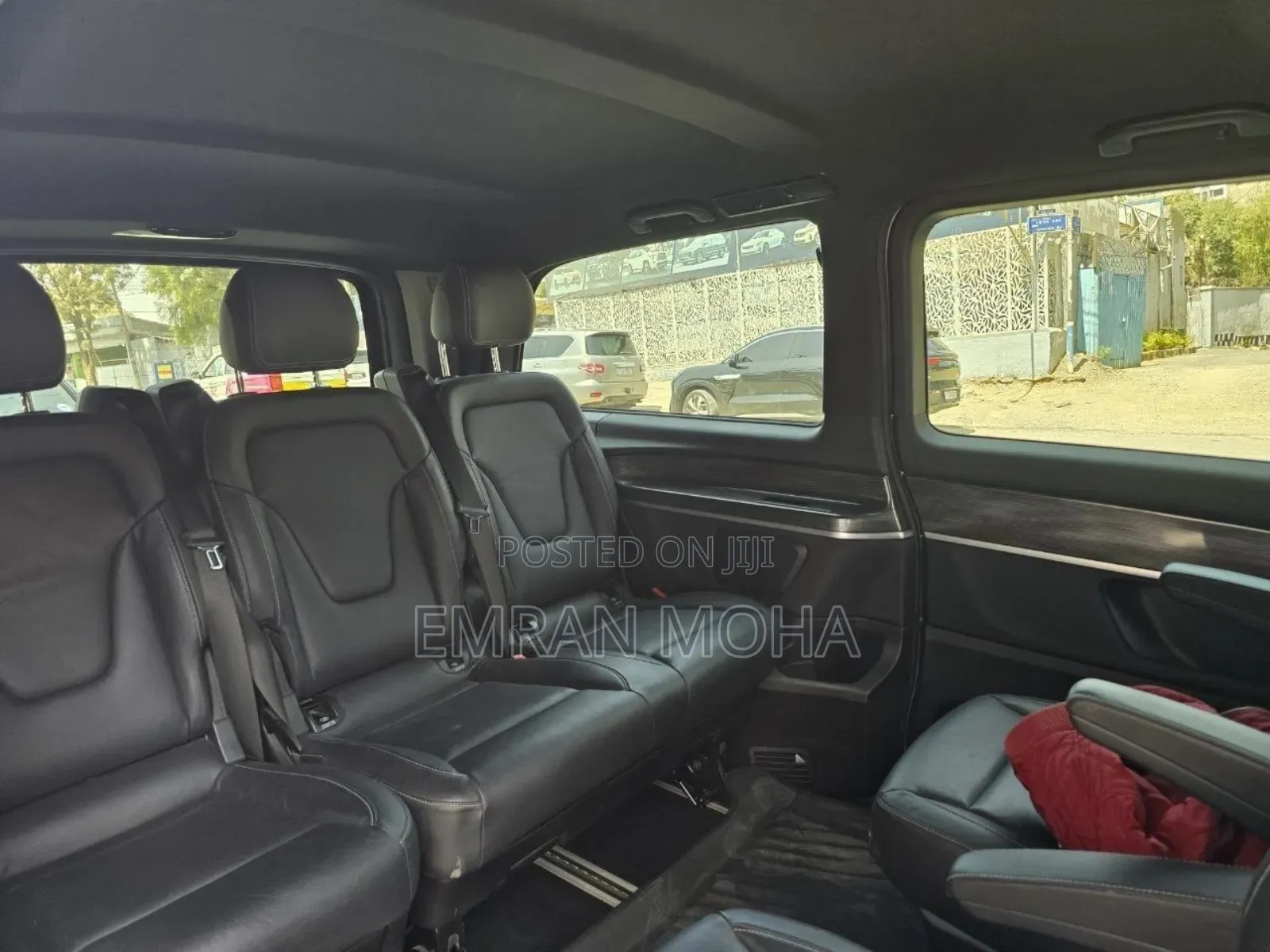 Mercedes-Benz V-Class 2023 Silver