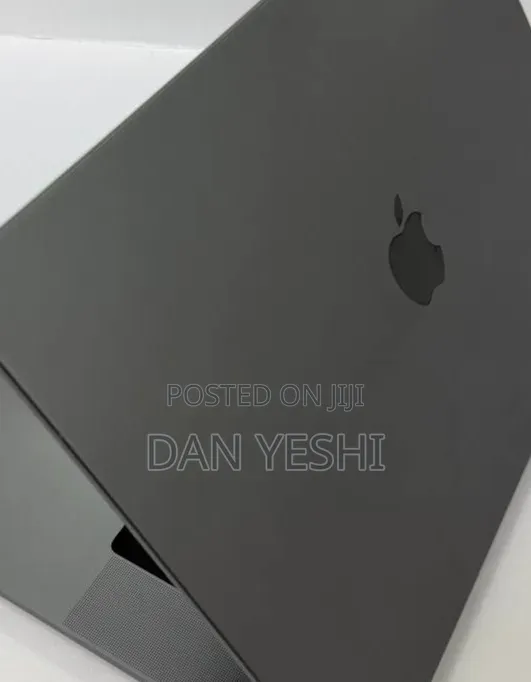 New Laptop Apple MacBook Pro 16GB Apple M1 Pro SSD 1T