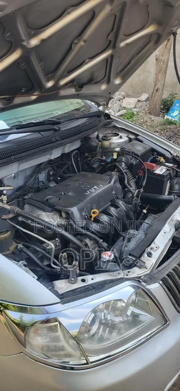 Toyota Corolla 2005 Silver