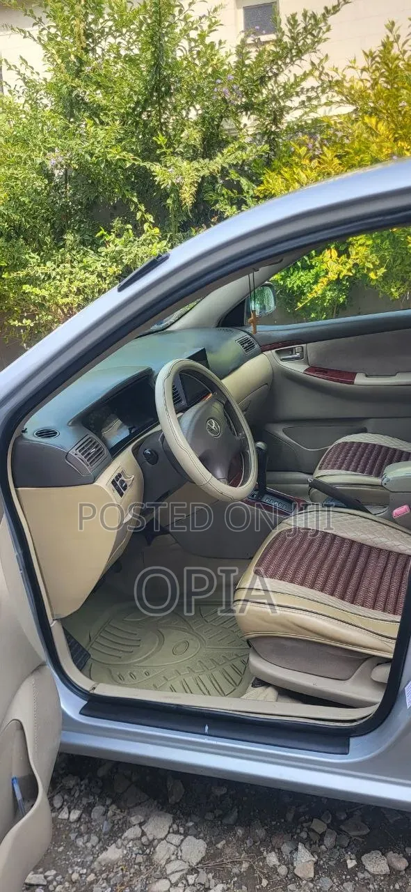 Toyota Corolla 2005 Silver
