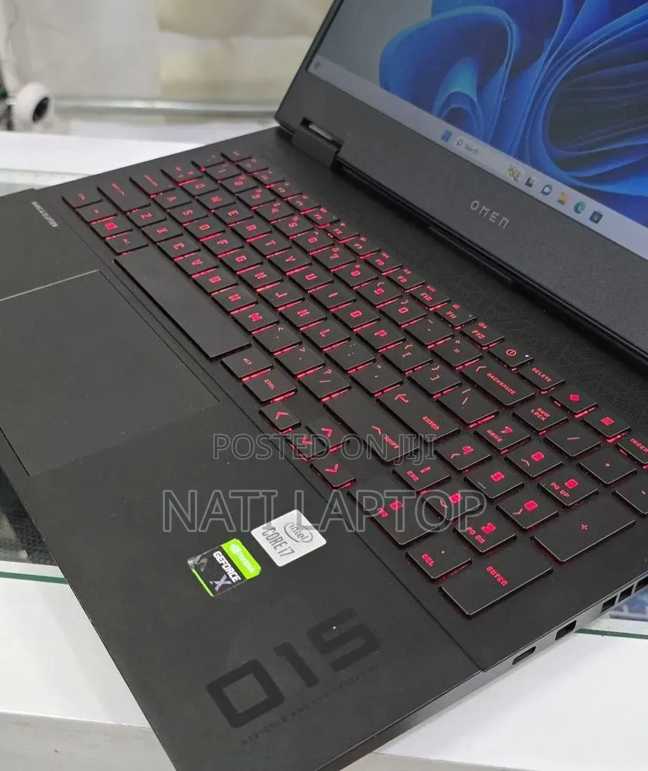 New Laptop HP Omen 15 16GB Intel Core i7 SSD 512GB