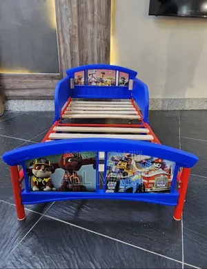 Adorable Baby/Kids Bed - Strong Safe Cute!