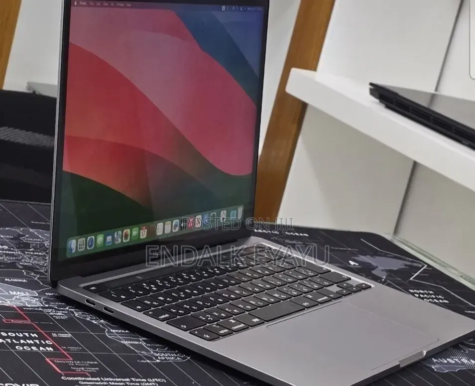 New Laptop Apple MacBook Pro 2020 16GB Apple M1 Pro SSD 512GB
