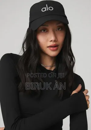Alo Yoga Off-Duty Baseball Cap