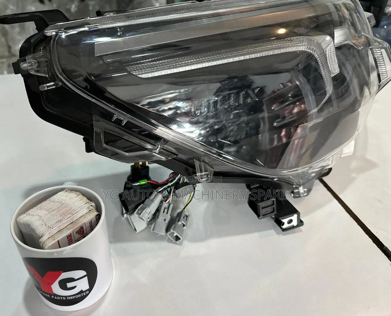 Toyota Hilux Invisible Led Head Lamp