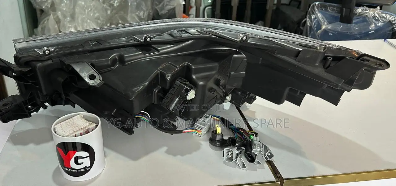 Toyota Hilux Invisible Led Head Lamp