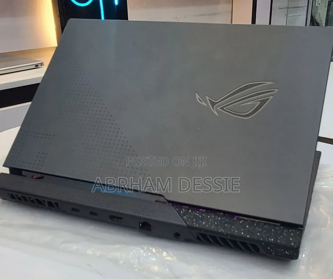 New Laptop Asus 16GB AMD Ryzen 7 SSD 512GB