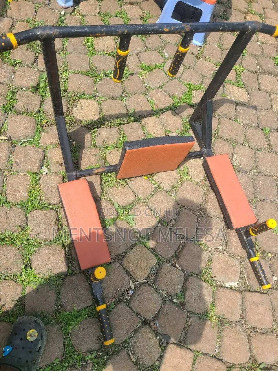 Pull Up Bar