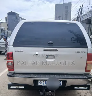 Toyota Hilux 2014 Silver