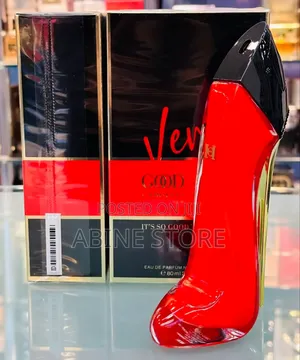 Carolina Herrera Her Perfume
