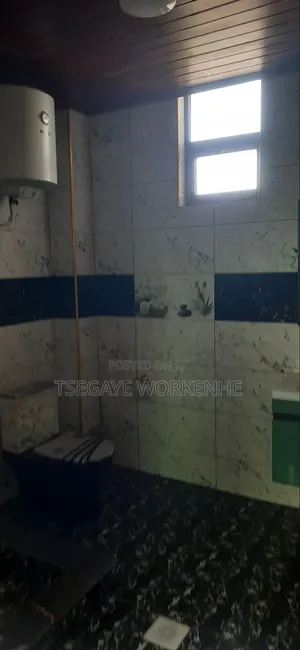 Furnished 2bdrm Apartment in አዲስ  አበባ, Lideta for sale