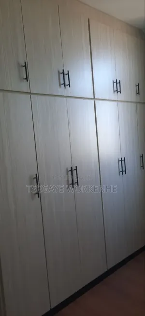 Furnished 2bdrm Apartment in አዲስ  አበባ, Lideta for sale