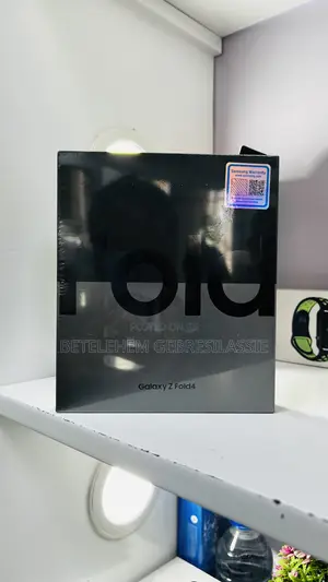 New Samsung Galaxy Z Fold4 512 GB Black