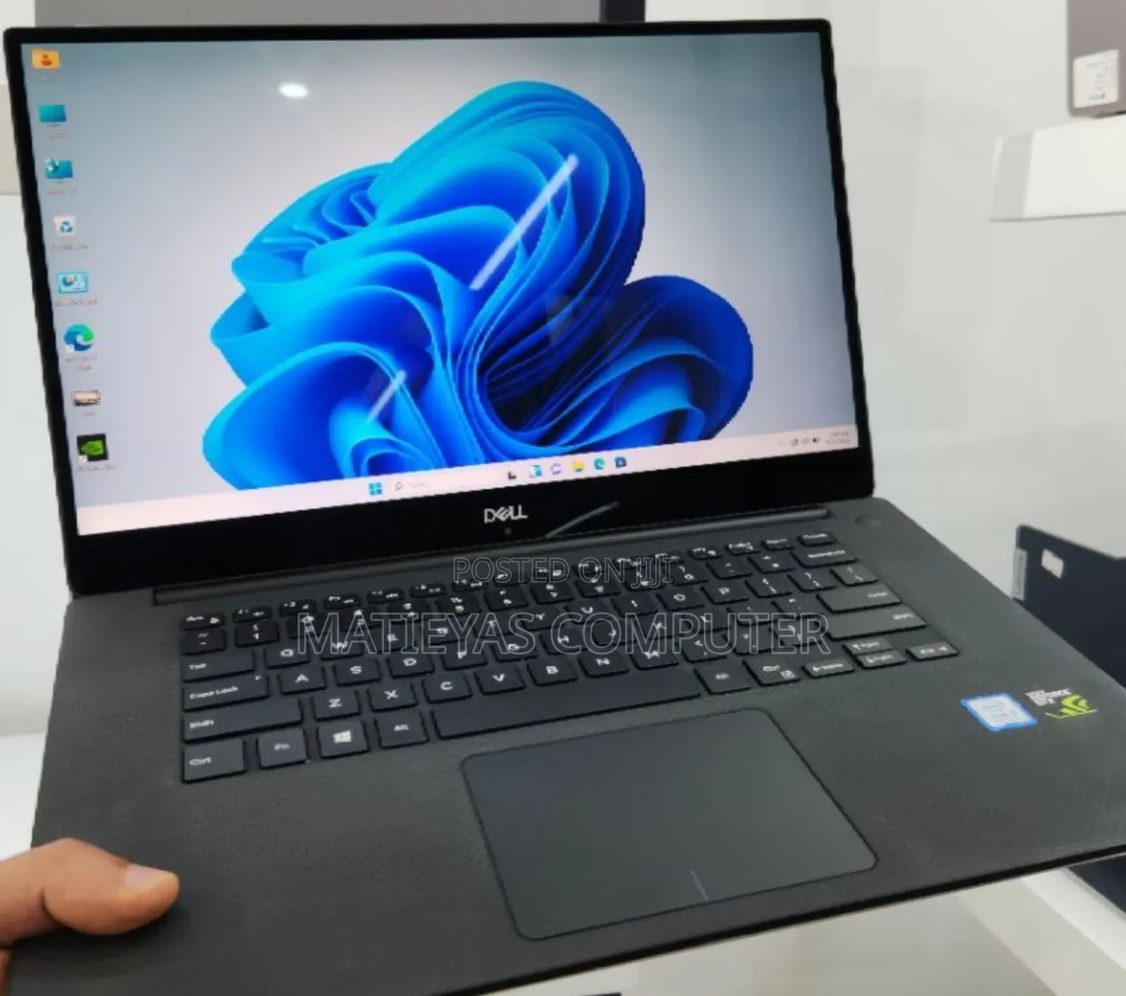 New Laptop Dell XPS 15 16GB Intel Core i7 SSD 512GB