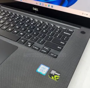 New Laptop Dell XPS 15 16GB Intel Core i7 SSD 512GB
