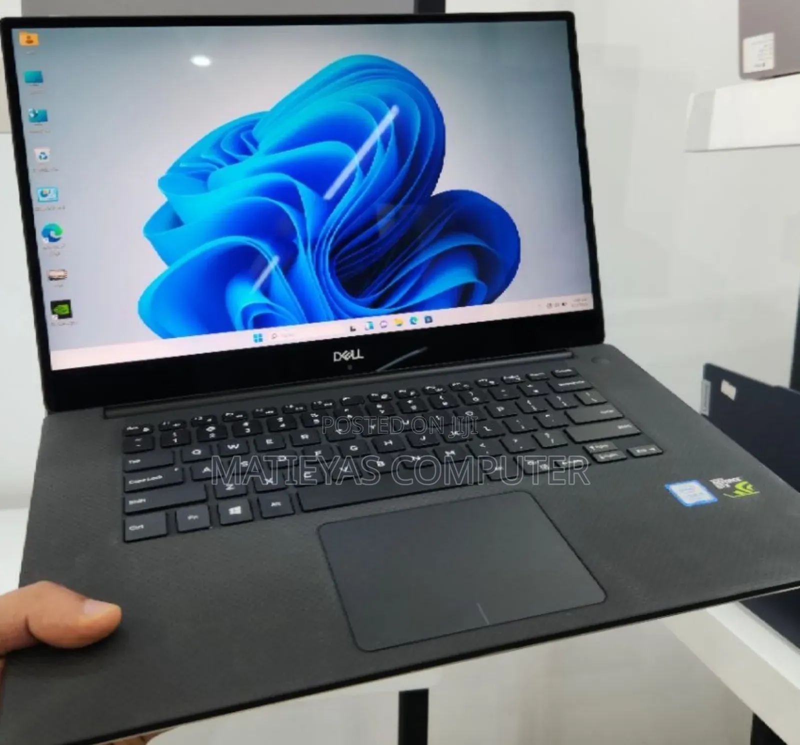 New Laptop Dell XPS 15 16GB Intel Core i7 SSD 512GB