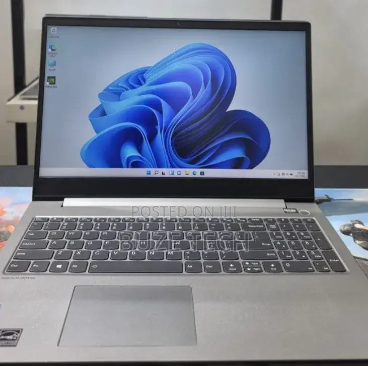 New Laptop Lenovo ThinkBook 15 16GB Intel Core i5 SSD 512GB