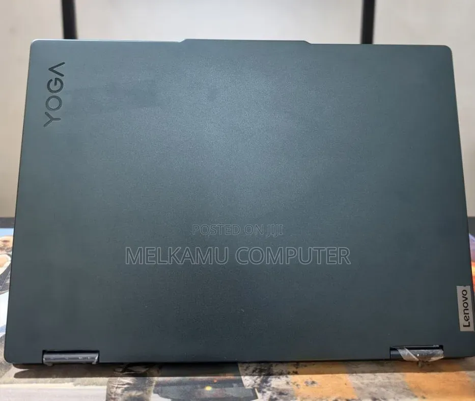 New Laptop Lenovo Yoga 7i 16GB Intel Core i7 SSD 512GB