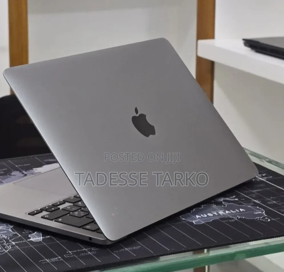 New Laptop Apple MacBook Pro 2020 M1 16GB Apple M1 Pro SSD 512GB