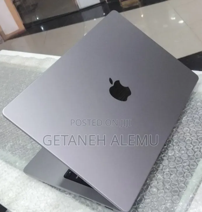 New Laptop Apple MacBook Pro 2021 M1 32GB Apple M1 Pro SSD 512GB