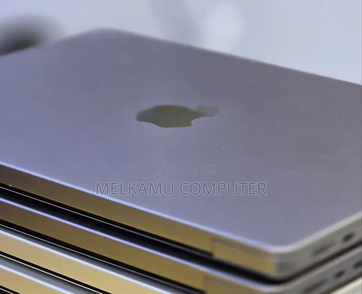 New Laptop Apple MacBook Pro 2021 M1 16GB Apple M1 Pro SSD 512GB