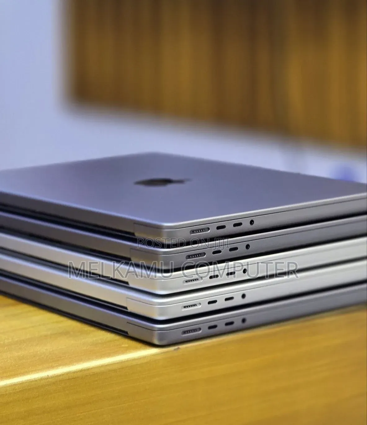 New Laptop Apple MacBook Pro 2021 M1 16GB Apple M1 Pro SSD 512GB
